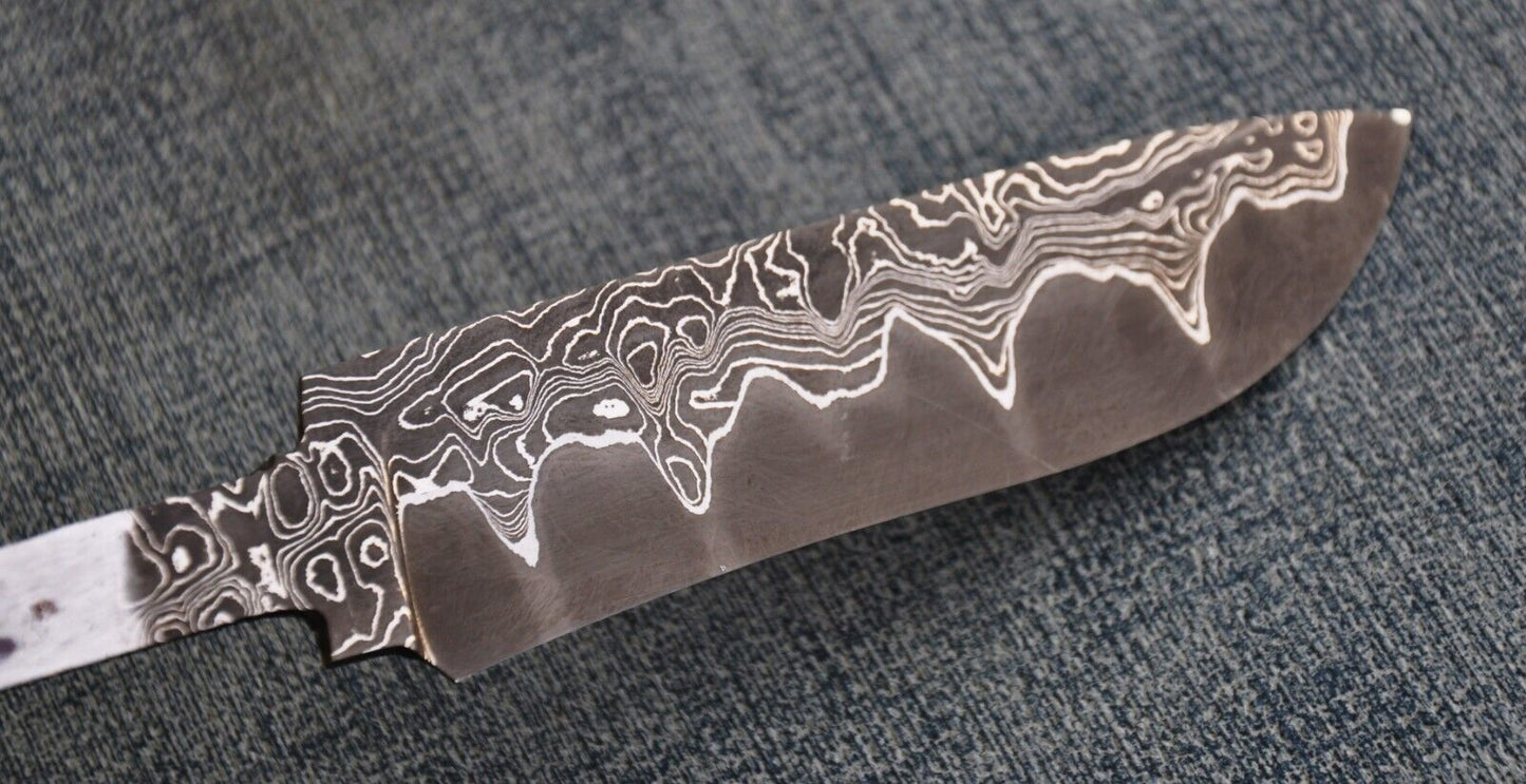 A.Marushin Damaszener Stahl Jagdmesser Klinge San Mai Laminat Technik
