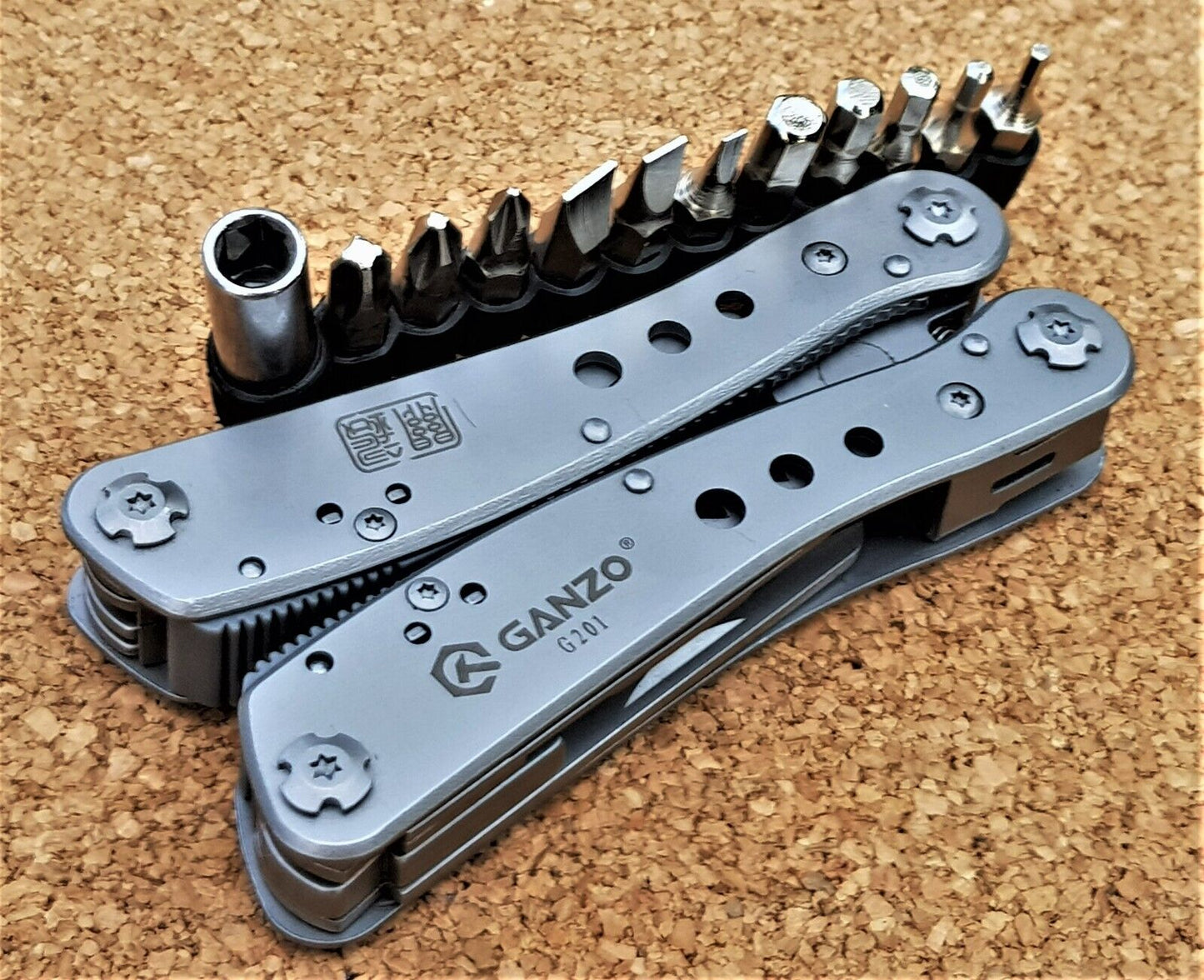 Ganzo G201 Multool Werkzeug Zange Schraubendreher Kit Silber Camping Messer 440C