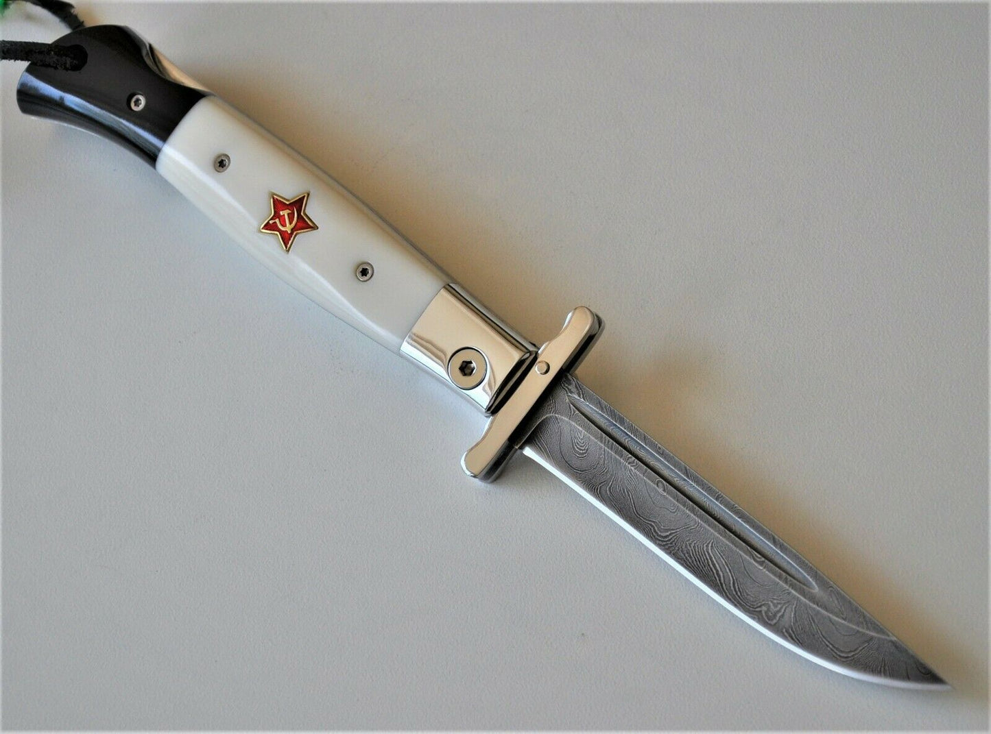 Nazarov Knives Damaszener Stahl Finka NKVD mit Stern Klappmesser Handarbeit