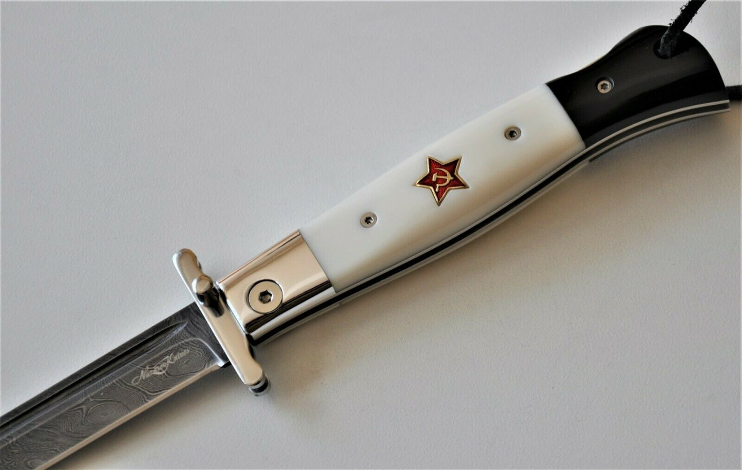 Nazarov Knives Damaszener Stahl Finka NKVD mit Stern Klappmesser Handarbeit